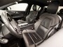 Volvo S60 2.0 T4 R-Design 190Pk Automaat (VIRTUAL COCKPIT, APPLE CARPLAY, GROOT NAVI, MEMORY SEATS, CAMERA, LEDER, SPORTSTOELEN, GETINT GLAS, PARKEERSENSOREN, NIEUWSTAAT)