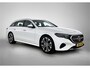 Mercedes-Benz E-klasse Estate 300 e Luxury Line Plug-In Hybride Trekhaak | Rijassistentiepakket plus | Parkeerpakket met 360°-camera | Distronic | Sfeerverlichting. Inclusief 24 maanden MB Certified garantie voor Europa.