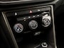 Volkswagen T-Roc 1.0 TSI Sport (APPLE CARPLAY, GROOT NAVI, ADAPTIVE CRUISE, PARKEERSENSOREN, SPORTSTOELEN, LANE ASSIST, NIEUWE APK, NIEUWSTAAT)