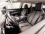 Peugeot 5008 1.2 PureTech Allure Sport 7 Persoons 131Pk Automaat (APPLE CARPLAY, GROOT NAVI, LEDER, PARKEERSENSOREN, SPORTSTOELEN, GETINT GLAS, LANE ASSIST, CRUISE, NIEUWE APK, NIEUWSTAAT)