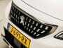 Peugeot 5008 1.2 PureTech Allure Sport 7 Persoons 131Pk Automaat (APPLE CARPLAY, GROOT NAVI, LEDER, PARKEERSENSOREN, SPORTSTOELEN, GETINT GLAS, LANE ASSIST, CRUISE, NIEUWE APK, NIEUWSTAAT)