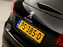 Peugeot 308 1.2 PureTech Sport (PANORAMADAK, GROOT NAVI, GETINT GLAS, PARKEERSENSOREN, SPORTSTOELEN, LM VELGEN, CRUISE, NIEUWSTAAT)