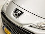 Peugeot 207 1.4 VTi Urban Move (AIRCO, ELEK RAMEN, SPORTSTOELEN, CRUISE, NIEUWE APK, NIEUWSTAAT)
