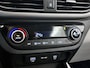 Hyundai i10 1.0 Premium | NL dealeronderhouden | Parkeersensoren achter | Apple CarPlay/Android Auto | DAB | achteruitrijcamera |