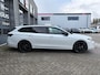 Volkswagen Passat Variant 1.5 eTSI R-Line Edition | Trekhaak | Panoramadak | Eletrische A-klep | Head up Display | Stoel-Stuur verwarming | Matrix lead koplampen |