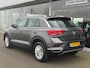 Volkswagen T-Roc 1.5 TSI Style Business automaat , afneembare trekhaak , Apple-carplay