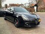 Alfa Romeo Giulietta 1.4 Turbo MultiAir 170PK QV Line Sport + 18"/ Navi/ Clima/ Cruise/ Panorama/ Leder/ Xenon/ NL auto