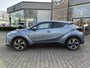 Toyota C-HR 1.8 HYBRID STYLE STOELVERW BLIND-SPOT PARK-SENSOREN NAVI APPLE/ANDROID KEYLESS 18" LM-VELGEN ALL-SEASONS
