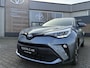 Toyota C-HR 1.8 HYBRID STYLE STOELVERW BLIND-SPOT PARK-SENSOREN NAVI APPLE/ANDROID KEYLESS 18" LM-VELGEN ALL-SEASONS