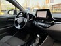 Toyota C-HR 1.8 HYBRID STYLE STOELVERW BLIND-SPOT PARK-SENSOREN NAVI APPLE/ANDROID KEYLESS 18" LM-VELGEN ALL-SEASONS