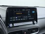 Hyundai Kona Electric EV 64kWh 204pk SOH 100% Premium Schuif-/Kanteldak Leer Warmtepomp Head-Up Display Apple Carplay Android Navi Camera Elektr.Stoelen+Leer+Verwarmd+Gekoeld Adaptive Cruise/Stop&Go Zelfsturend Multimedia Forward-Collision-Avoidance-Assist (FCA)Led Keyless DAB Pdc Subwoofer Bluetooth Dodehoek detector Privacy Glas Rijstrooksensor 1e Eigenaar Origineel Nederlandse Auto Volledig Dealeronderhouden