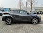 Toyota C-HR HYBRID 140 FIRST EDITION STOEL/STUURVERW BLIND-SPOT PARK-SENSOREN NAVI APPLE/ANDROID EL-ACHTERKLEP