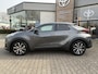 Toyota C-HR HYBRID 140 FIRST EDITION STOEL/STUURVERW BLIND-SPOT PARK-SENSOREN NAVI APPLE/ANDROID EL-ACHTERKLEP