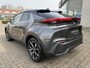 Toyota C-HR HYBRID 140 FIRST EDITION STOEL/STUURVERW BLIND-SPOT PARK-SENSOREN NAVI APPLE/ANDROID EL-ACHTERKLEP