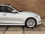 BMW 3-Serie Touring 320e Sportline | Pano | Leder | Laser | Shadow Line | Trekhaak elektr. | 18 inch | Stoelverwarming