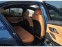 BMW 3-Serie 318i High Executive | Laser Led | Schuifdak | Camera | Sfeerverlichting | Sport stoelen leer | Zwarte Hemel |