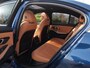 BMW 3-Serie 318i High Executive | Laser Led | Schuifdak | Camera | Sfeerverlichting | Sport stoelen leer | Zwarte Hemel |