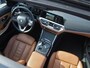 BMW 3-Serie 318i High Executive | Laser Led | Schuifdak | Camera | Sfeerverlichting | Sport stoelen leer | Zwarte Hemel |