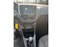 Peugeot 208 1.2 PureTech Blue Lion Airco | Stoelverwaming | Panoramadak | Achterbank in delen neerklapbaar | Airco | Bandenspanningscontrolesysteem