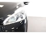 Peugeot 208 1.2 PureTech Blue Lion Airco | Stoelverwaming | Panoramadak | Achterbank in delen neerklapbaar | Airco | Bandenspanningscontrolesysteem