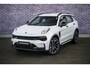 Lynk & Co 01 1.5 Plug-in Hybrid Core PHEV | Sportieve SUV met 1.800 kg trekvermogen | Afneembare trekhaak | Nieuw model | LM velgen 19 inch | Adaptive Cruise Control | Premium Audio Systeem | Apple Carplay/Android Auto | Stoelverwarming | Achteruitrijcamera | Keyless Entry