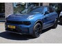 Lynk & Co 01 1.5 MY23! BLACKLINE! ZWARTE-HEMEL ROLHOES MY23 360-CAMERA PANO/SCHUIF INFINITY DAB NAVI CARPLAY STOELVERWARMING ELEK.ACHTERKLEP 20"LMV