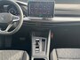 Volkswagen Golf 1.5 204pk eHybrid Life Edition Zijruiten achter en achterruit getint | Navigatie 'Discover' | Achteruitrijcamera 'Rear View'