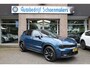 Lynk & Co 01 1.5 MY23! FULL BLACKLINE MET ZWARTE-HEMEL ROLHOES 360-CAMERA PANO/SCHUIF INFINITY DAB NAVI CARPLAY STOELVERWARMING ELEK.ACHTERKLEP 20"LMV