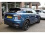 Lynk & Co 01 1.5 MY23! FULL BLACKLINE MET ZWARTE-HEMEL ROLHOES 360-CAMERA PANO/SCHUIF INFINITY DAB NAVI CARPLAY STOELVERWARMING ELEK.ACHTERKLEP 20"LMV