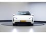 Porsche Taycan Performance 93 kWh | Panoramadak | Warmtepomp | Camera | 5 zits |