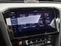 Volkswagen Passat 1.5 TSI R-Line | 150 PK | Automaat | Leder | Trekhaak | Digital Cockpit PRO | Navigatie PRO (Groot Scherm) | Panorama Dak | Keyless | 360* Camara (Helicopter) | Stoelverwarming