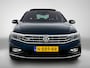 Volkswagen Passat 1.5 TSI R-Line | 150 PK | Automaat | Leder | Trekhaak | Digital Cockpit PRO | Navigatie PRO (Groot Scherm) | Panorama Dak | Keyless | 360* Camara (Helicopter) | Stoelverwarming