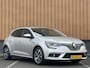 Renault Megane 1.2 TCe Bose | Sfeerverlichting | Lane Assist | Dodehoeksensor | Head-Up Display | Trekhaak | Camera | Automatisch Inparkeren | Navigatie | Massage Stoel | DAB |