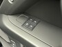 Land Rover Defender 110 P300e Dynamic SE Edition | Panoramadak | Cold Climate Pack | 22" Gloss Black Santorini Black/Ebony