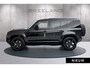 Land Rover Defender 110 P300e Dynamic SE Edition | Panoramadak | Cold Climate Pack | 22" Gloss Black Santorini Black/Ebony