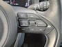 Toyota Yaris Cross 1.5 Hybrid 115 First Edition APPLE/ANDROID STOEL/STUURVERWARMING NAVI AD-CRUISE PRIVACY-GLASS 17"LM-VELGEN