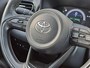 Toyota Yaris Cross 1.5 Hybrid 115 First Edition APPLE/ANDROID STOEL/STUURVERWARMING NAVI AD-CRUISE PRIVACY-GLASS 17"LM-VELGEN