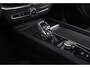 Volvo XC60 2.0 T8 Plug-in hybrid AWD Ultra Dark Executive Edition | Luchtvering | 22" | Gelamineerd Glas | Bowers & Wilkins | Stoelmassage & Ventilatie |