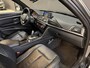 BMW 3-Serie Touring 318i High Executive Automaat | Leder | Stoelverwarming | Full LED | Navi | PDC V+A