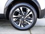 Peugeot e-2008 EV Blue Lease Allure 50 kWh 2e-Eig. & Dealer-Onderh. BOVAG-Garantie. NL-Auto.