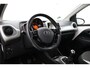 Toyota Aygo 1.0 VVT-i x-play | Volledige dealerhistorie | Origineel NL | Airco | Camera | Bluetooth