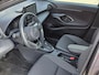 Toyota Yaris Cross 1.5 Hybrid 115 First Edition APPLE/ANDROID STOEL/STUURVERWARMING NAVI AD-CRUISE PRIVACY-GLASS 17"LM-VELGEN