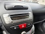 Toyota Aygo 1.0-12V Dynamic | AIRCO | LICHTMETAAL | NW APK | RIJKLAARPRIJS |