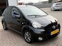 Toyota Aygo 1.0-12V Dynamic | AIRCO | LICHTMETAAL | NW APK | RIJKLAARPRIJS |
