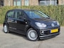 Volkswagen Up! 1.0 high up! | Navigatie | Parkeersensor | CruiseControl