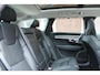 Volvo V90 B5 Inscription | Trekhaak | Bowers & Wilkins | Geventileerde Stoelen incl. Massagefunctie | Panoramadak | Adaptieve Cruise Control | Apple Carplay | Navigatie | 20'' Lichtmetalen Velgen | Power Seats