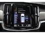 Volvo V90 B5 Inscription | Trekhaak | Bowers & Wilkins | Geventileerde Stoelen incl. Massagefunctie | Panoramadak | Adaptieve Cruise Control | Apple Carplay | Navigatie | 20'' Lichtmetalen Velgen | Power Seats