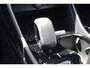 Volvo XC40 1.5 T4 Plug-in Hybrid Plus Dark | Plug-in Hybrid (PHEV) | Facelift | Panoramadak | Harman Kardon audio | Elektrische stoelverstelling | Stoel- en stuurverwarming | Cruise control | Navigatie | Apple Carplay / Android Auto |