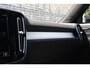 Volvo XC40 1.5 T4 Plug-in Hybrid Plus Dark | Plug-in Hybrid (PHEV) | Facelift | Panoramadak | Harman Kardon audio | Elektrische stoelverstelling | Stoel- en stuurverwarming | Cruise control | Navigatie | Apple Carplay / Android Auto |