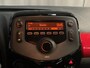 Peugeot 108 1.0 e-VTi Envy 5DRS 15"/Airco/Bluetooth/Getinte ramen achter